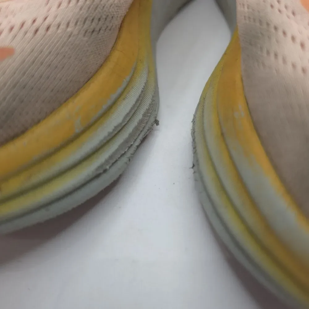 Hoka Bondi 8 Running Shoes Athletic Women 8.5B Coral Peach Parfait 1127952 SCPP